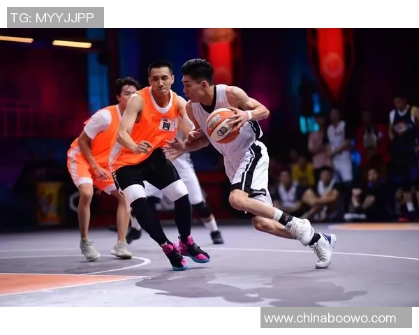 足球场上的篮球天才揭秘那些会打篮球的足球明星们的运动人生